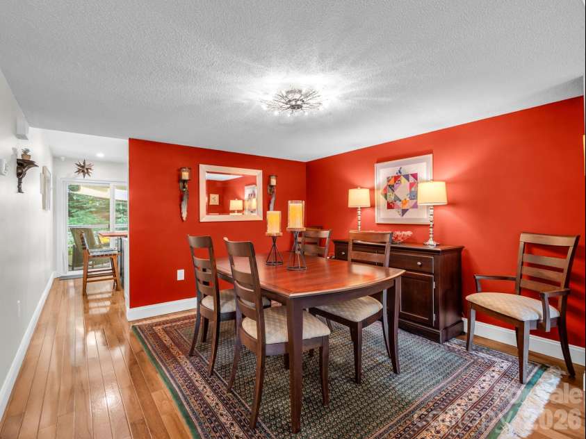103 Shadowbrook Drive, Asheville, NC 28805.  MLS# CAR4407884, YatesRealty ID 42172. 