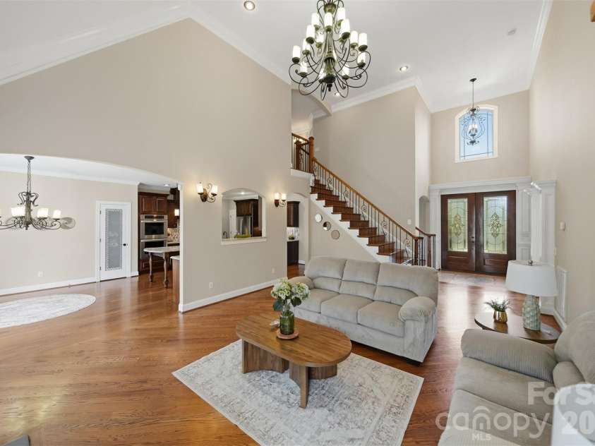 8040 Young Road, Hickory, NC 28602.  MLS# CAR4410326, YatesRealty ID 42175. 