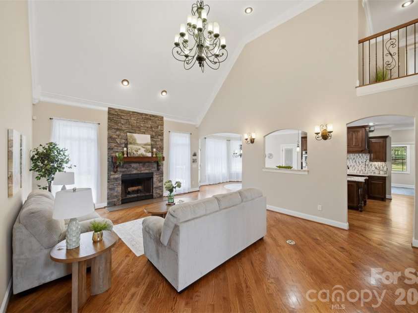 8040 Young Road, Hickory, NC 28602.  MLS# CAR4410326, YatesRealty ID 42175. 