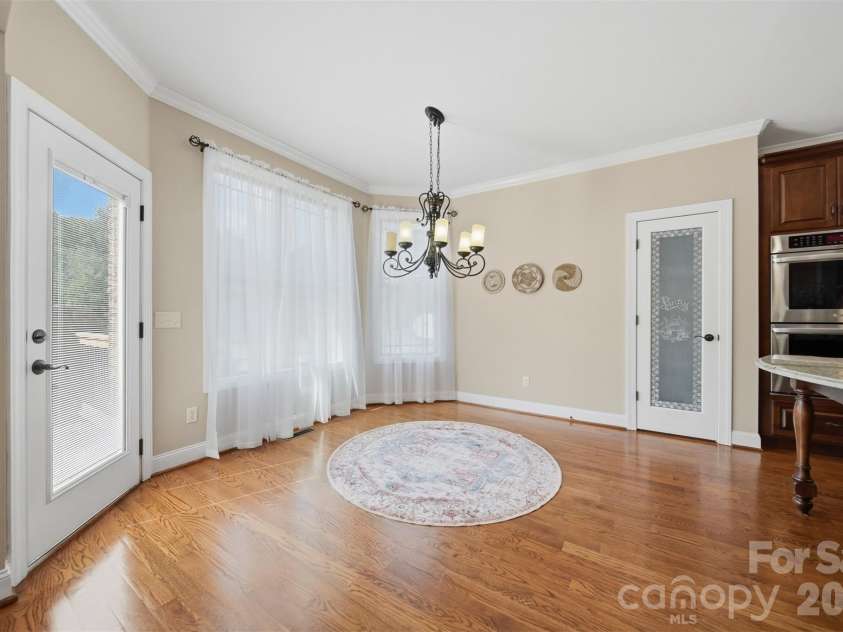 8040 Young Road, Hickory, NC 28602.  MLS# CAR4410326, YatesRealty ID 42175. 