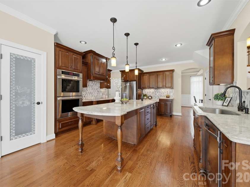 8040 Young Road, Hickory, NC 28602.  MLS# CAR4410326, YatesRealty ID 42175. 