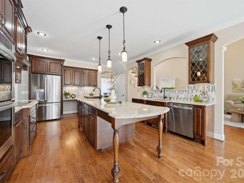 8040 Young Road, Hickory, NC 28602.  MLS# CAR4410326, YatesRealty ID 42175. 