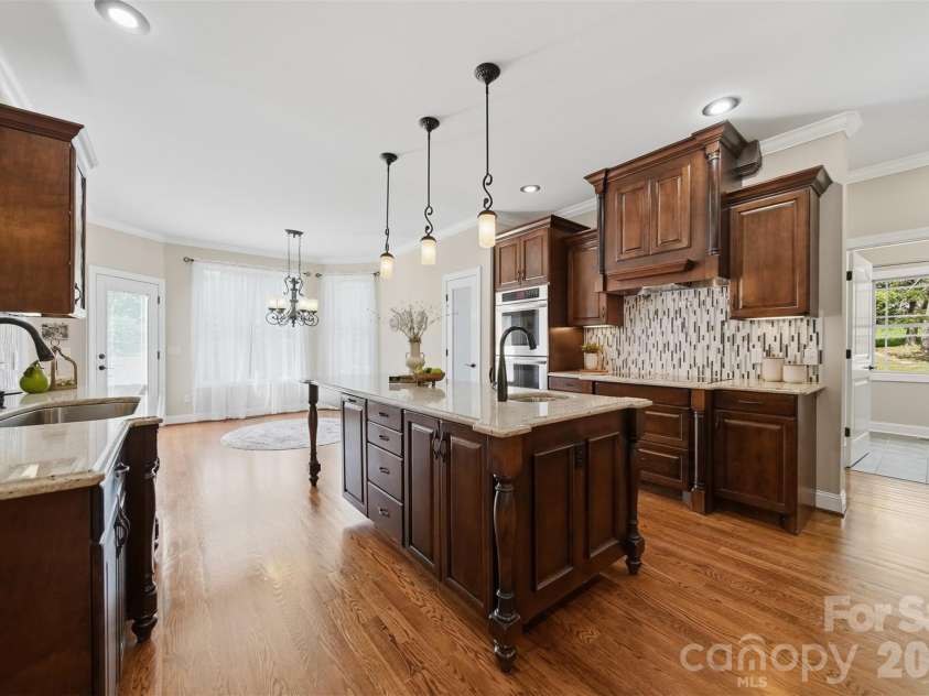 8040 Young Road, Hickory, NC 28602.  MLS# CAR4410326, YatesRealty ID 42175. 