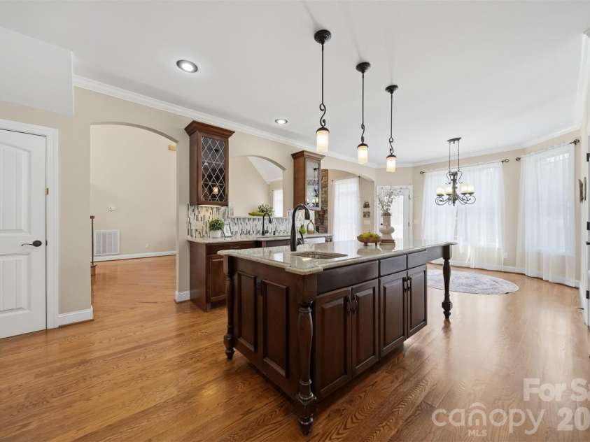 8040 Young Road, Hickory, NC 28602.  MLS# CAR4410326, YatesRealty ID 42175. 