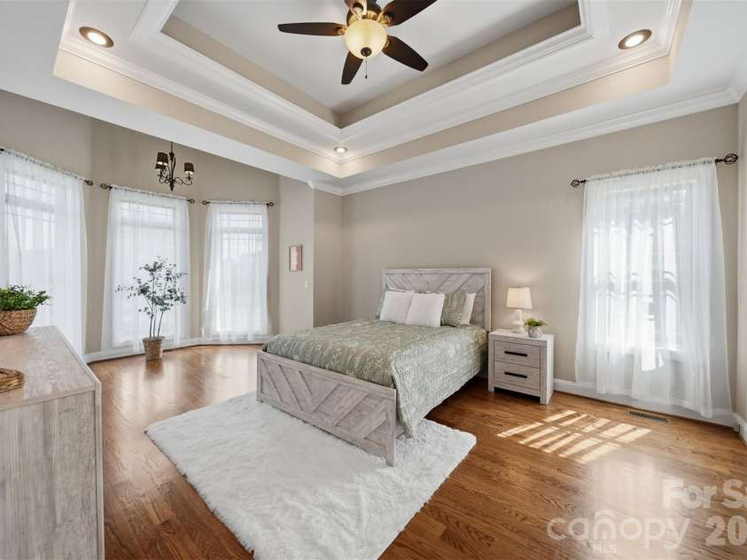 8040 Young Road, Hickory, NC 28602.  MLS# CAR4410326, YatesRealty ID 42175. 