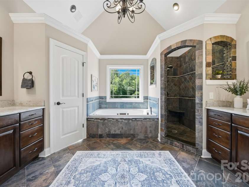 8040 Young Road, Hickory, NC 28602.  MLS# CAR4410326, YatesRealty ID 42175. 