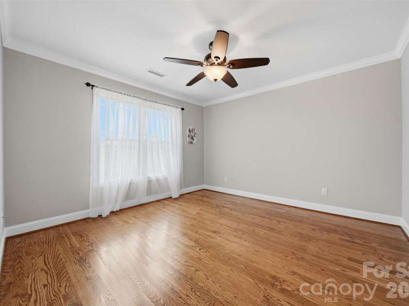 8040 Young Road, Hickory, NC 28602.  MLS# CAR4410326, YatesRealty ID 42175. 