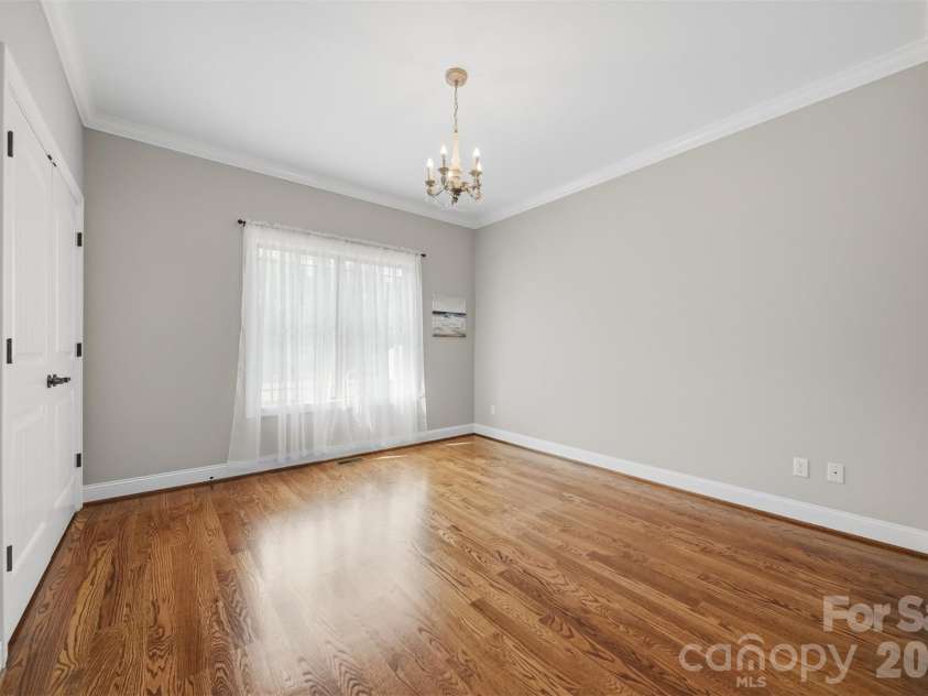 8040 Young Road, Hickory, NC 28602.  MLS# CAR4410326, YatesRealty ID 42175. 