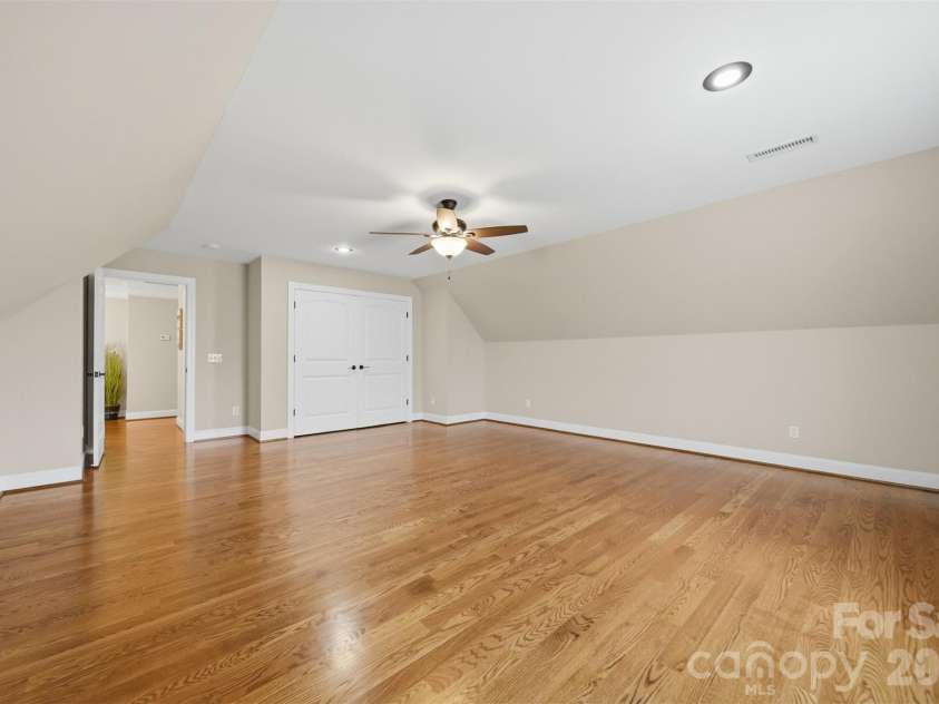 8040 Young Road, Hickory, NC 28602.  MLS# CAR4410326, YatesRealty ID 42175. 