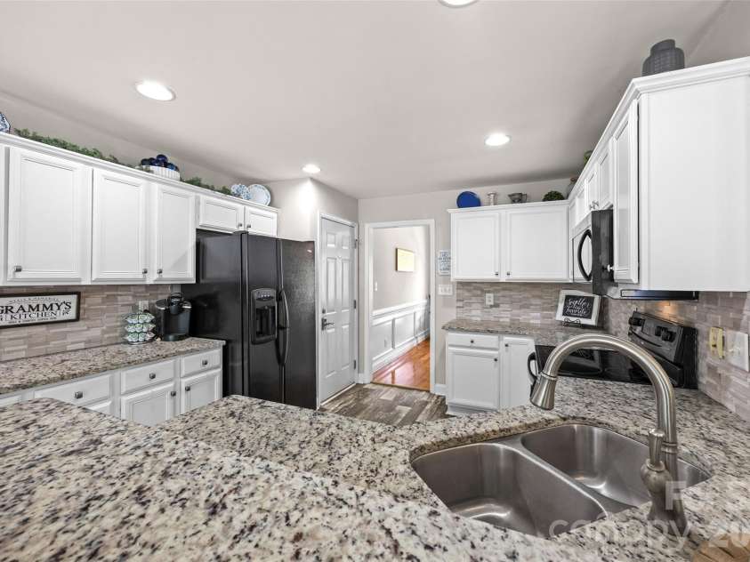 4215 Bonanza Trail, Lancaster, SC 29720.  MLS# CAR4408532, YatesRealty ID 42176. 