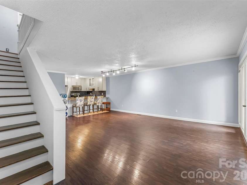 119 Colony Drive, Arden, NC 28704.  MLS# CAR4408014, YatesRealty ID 42177. 