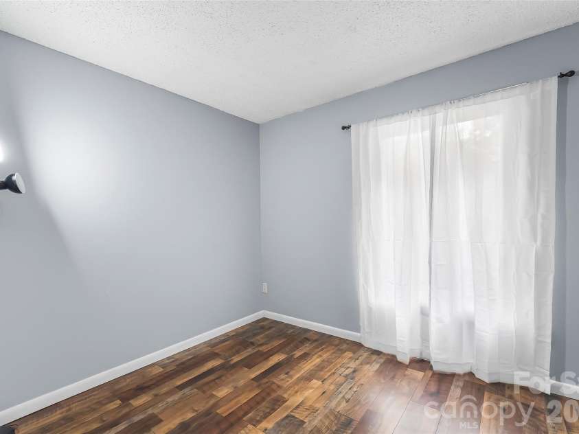 119 Colony Drive, Arden, NC 28704.  MLS# CAR4408014, YatesRealty ID 42177. 