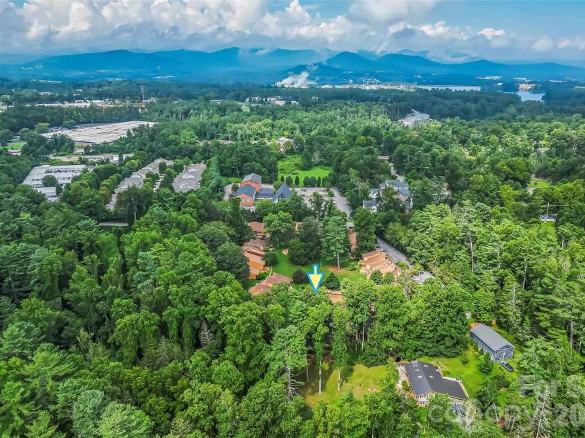 119 Colony Drive, Arden, NC 28704.  MLS# CAR4408014, YatesRealty ID 42177. 