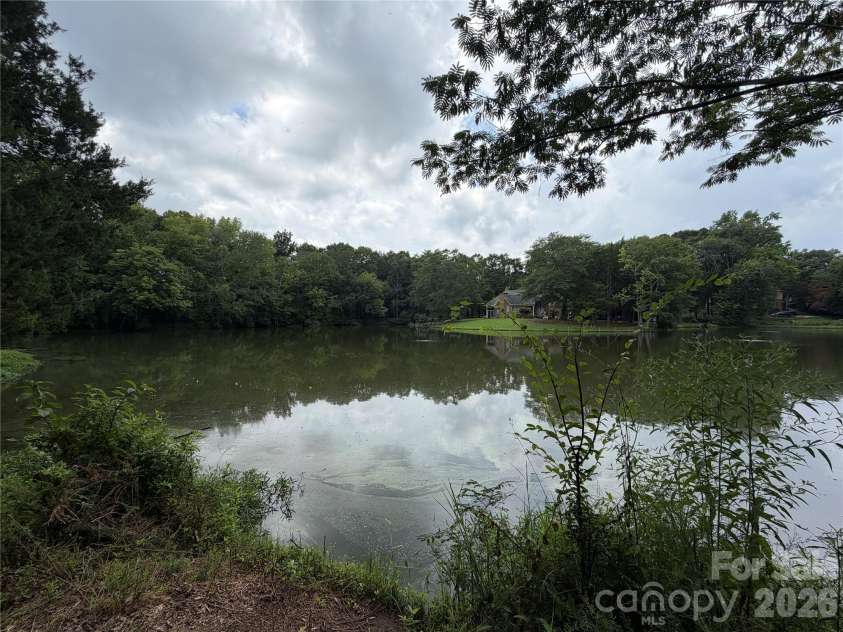5808 Ryder Avenue, Charlotte, NC 28226.  MLS# CAR4411559, YatesRealty ID 42178. 