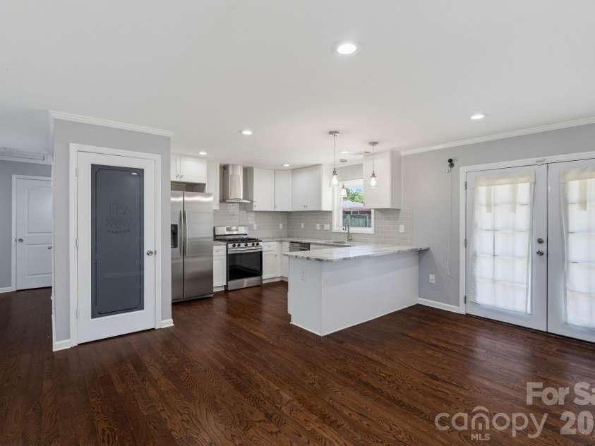 1742 Herrin Avenue, Charlotte, NC 28205.  MLS# CAR4411912, YatesRealty ID 42180. 