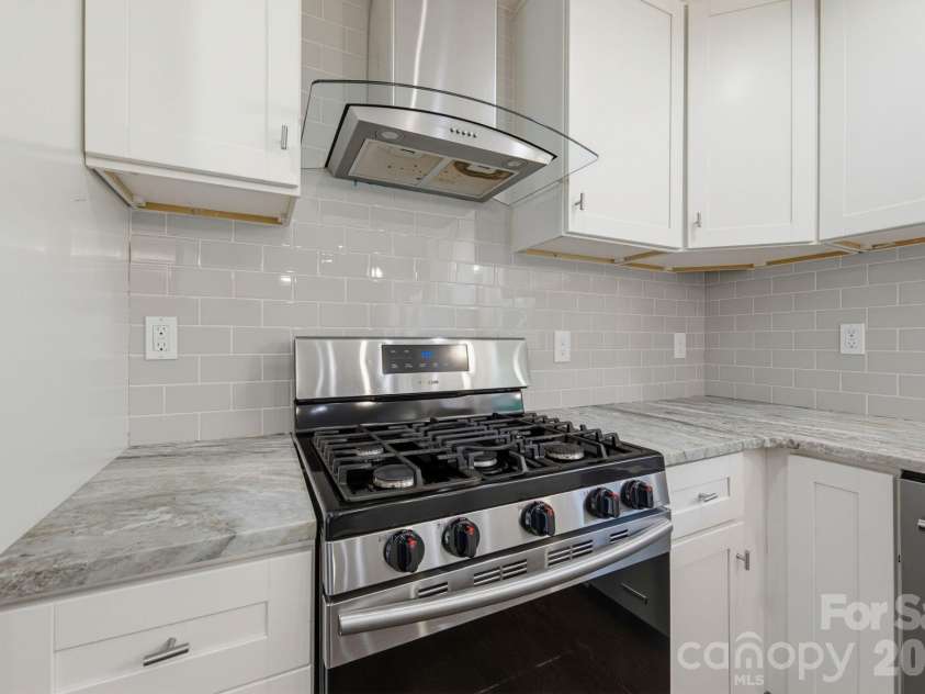 1742 Herrin Avenue, Charlotte, NC 28205.  MLS# CAR4411912, YatesRealty ID 42180. 