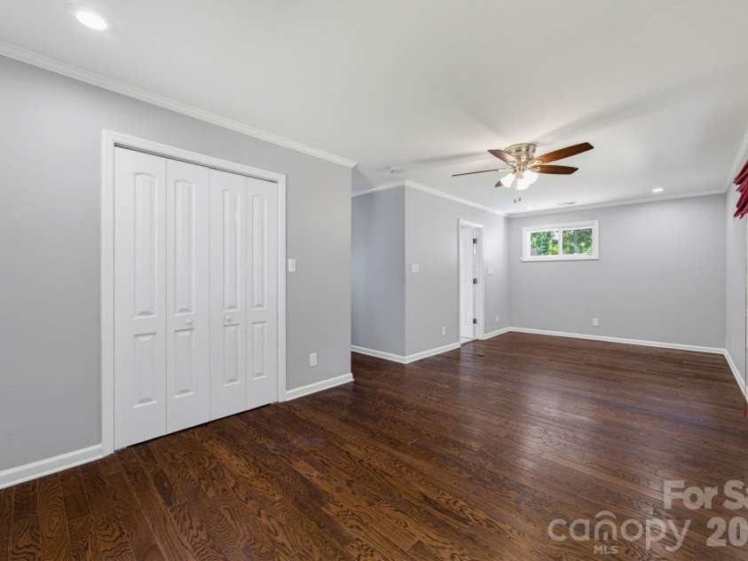 1742 Herrin Avenue, Charlotte, NC 28205.  MLS# CAR4411912, YatesRealty ID 42180. 