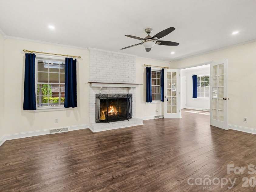 5734 Faulconbridge Road, Charlotte, NC 28227.  MLS# CAR4411161, YatesRealty ID 42181. 