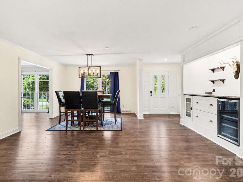 5734 Faulconbridge Road, Charlotte, NC 28227.  MLS# CAR4411161, YatesRealty ID 42181. 