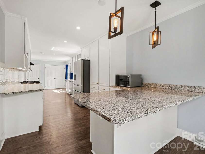 5734 Faulconbridge Road, Charlotte, NC 28227.  MLS# CAR4411161, YatesRealty ID 42181. 