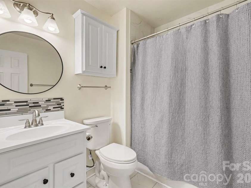 5734 Faulconbridge Road, Charlotte, NC 28227.  MLS# CAR4411161, YatesRealty ID 42181. 