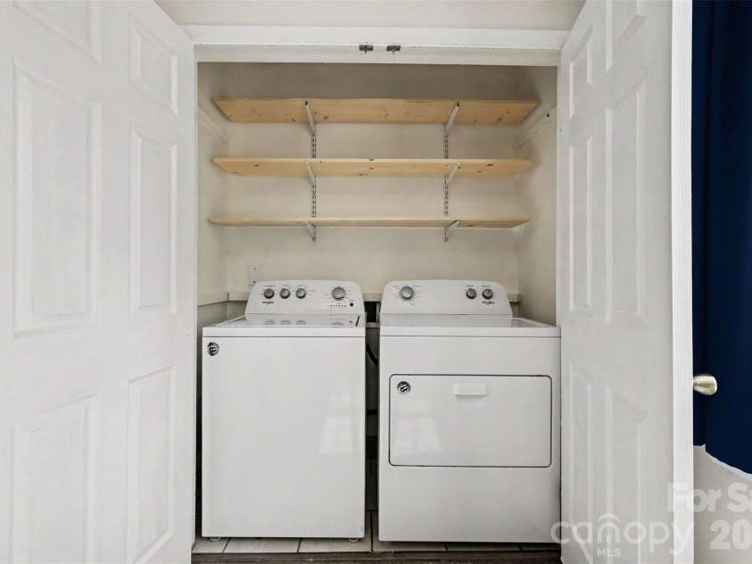 5734 Faulconbridge Road, Charlotte, NC 28227.  MLS# CAR4411161, YatesRealty ID 42181. 