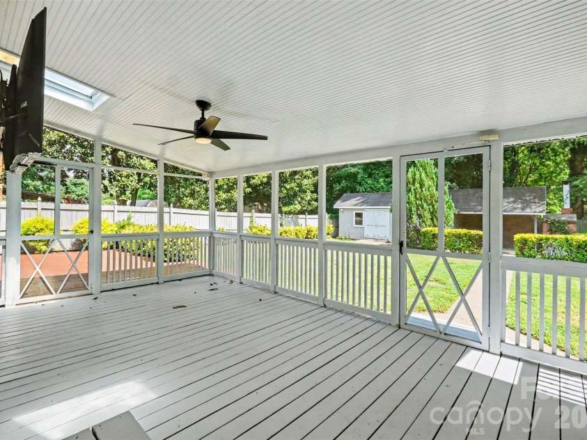 5734 Faulconbridge Road, Charlotte, NC 28227.  MLS# CAR4411161, YatesRealty ID 42181. 