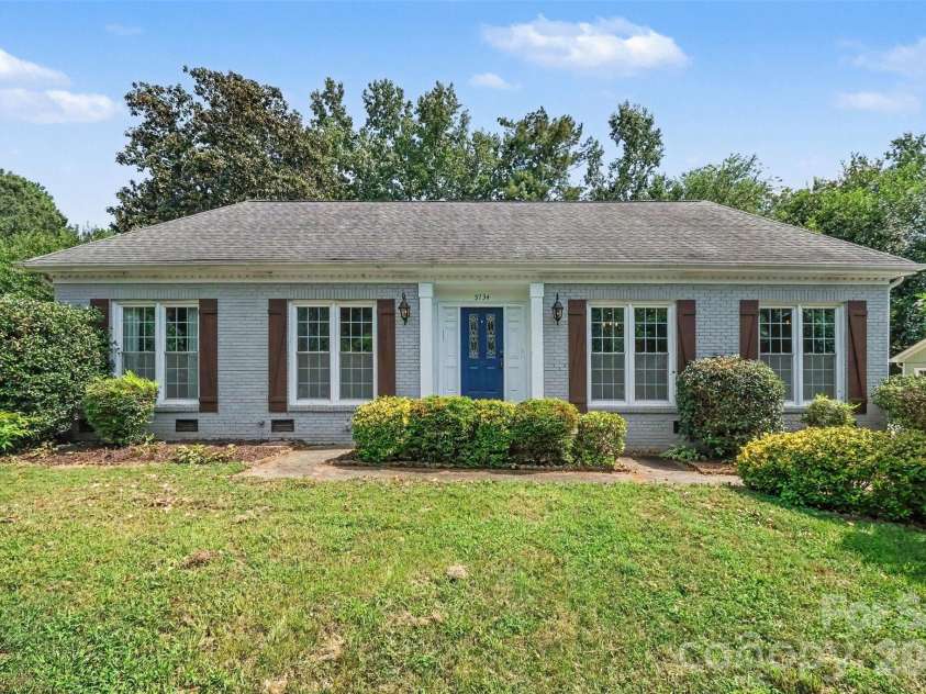 5734 Faulconbridge Road, Charlotte, NC 28227.  MLS# CAR4411161, YatesRealty ID 42181. 