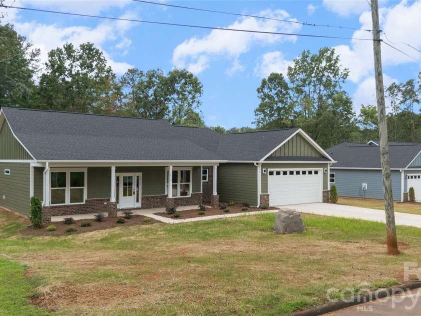 618, Lot 1 Central Drive, Statesville, NC 28677.  MLS# CAR4412093, YatesRealty ID 42183. 
