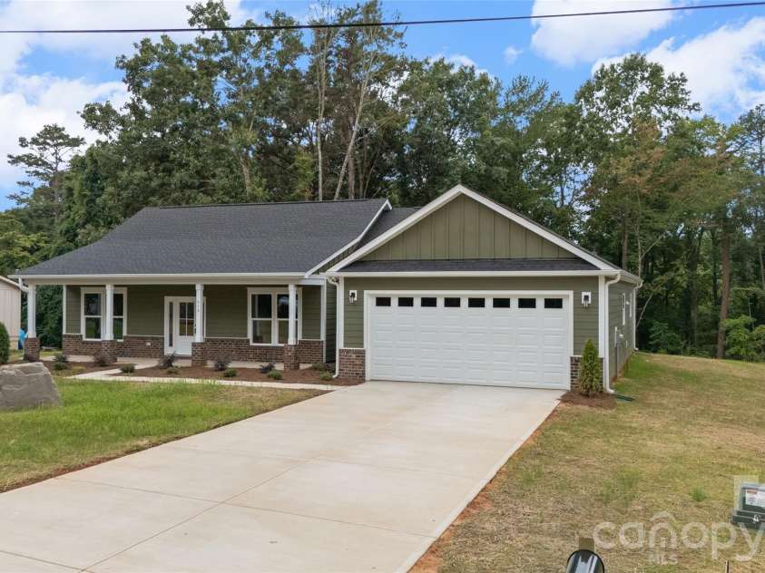 618, Lot 1 Central Drive, Statesville, NC 28677.  MLS# CAR4412093, YatesRealty ID 42183. 