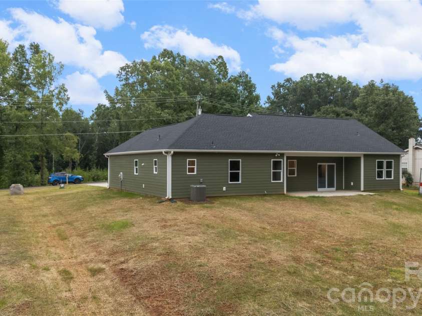 618, Lot 1 Central Drive, Statesville, NC 28677.  MLS# CAR4412093, YatesRealty ID 42183. 