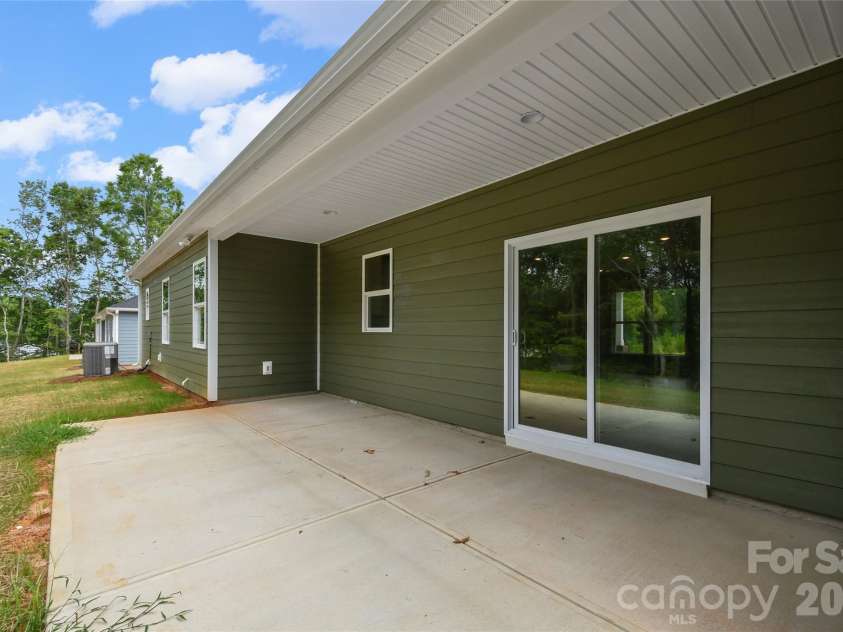 618, Lot 1 Central Drive, Statesville, NC 28677.  MLS# CAR4412093, YatesRealty ID 42183. 