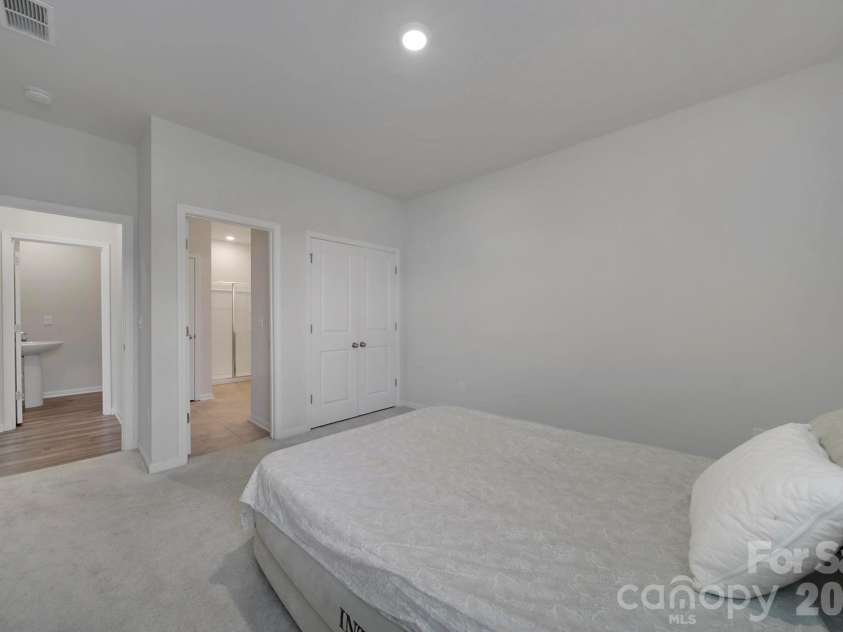 12023 Bishop Castle Drive, Charlotte, NC 28273.  MLS# CAR4411579, YatesRealty ID 42184. 