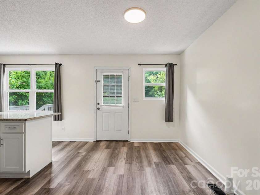 429 Castlewood Circle, Rock Hill, SC 29730.  MLS# CAR4411534, YatesRealty ID 42185. 