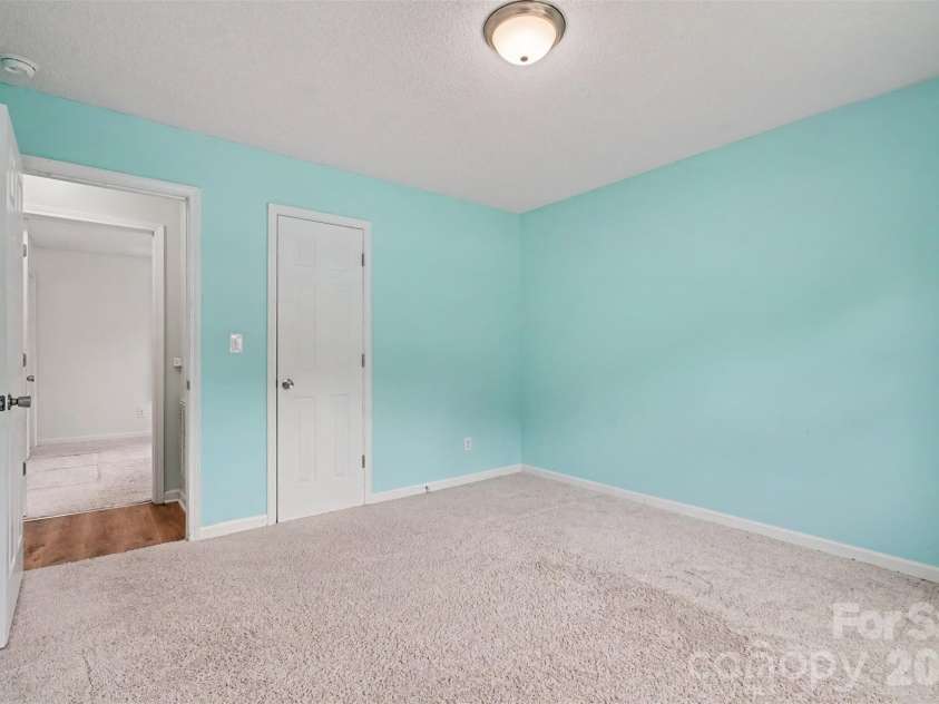 429 Castlewood Circle, Rock Hill, SC 29730.  MLS# CAR4411534, YatesRealty ID 42185. 