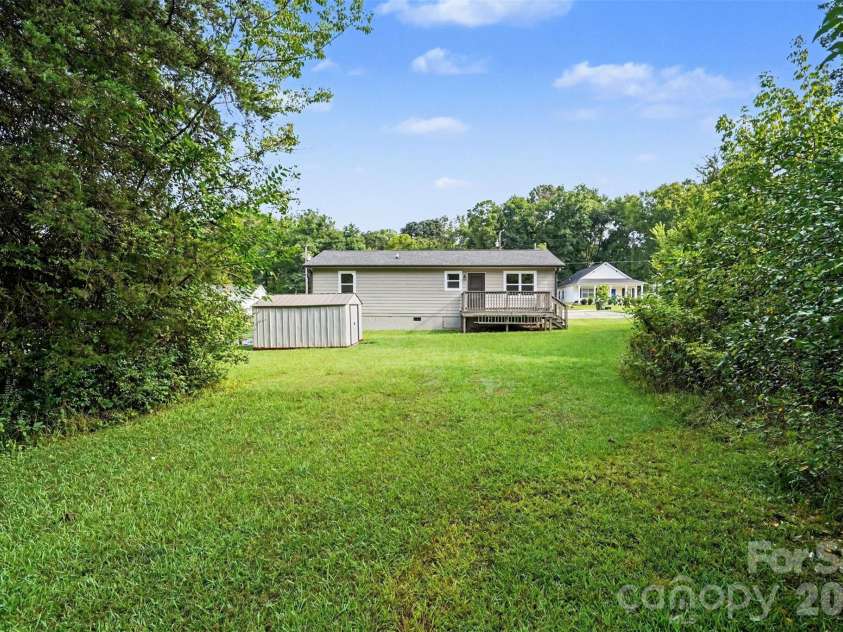 429 Castlewood Circle, Rock Hill, SC 29730.  MLS# CAR4411534, YatesRealty ID 42185. 