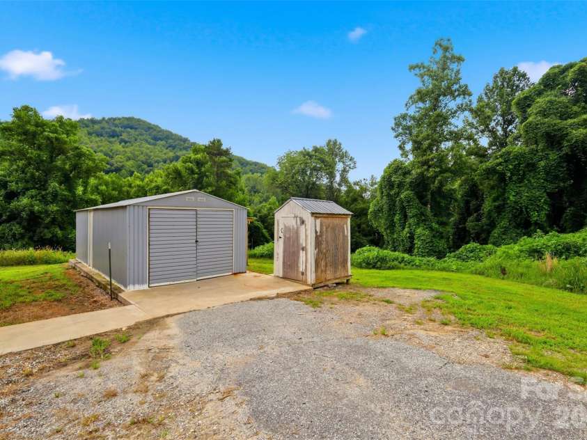 8162 Nc 16 Highway, Moravian Falls, NC 28654.  MLS# CAR4410384, YatesRealty ID 42188. Workshop with electric