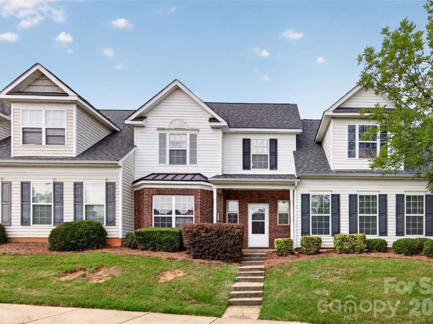 9907 Porta Ferry Drive, Charlotte, NC 28213.  MLS# CAR4408467, YatesRealty ID 42189. 