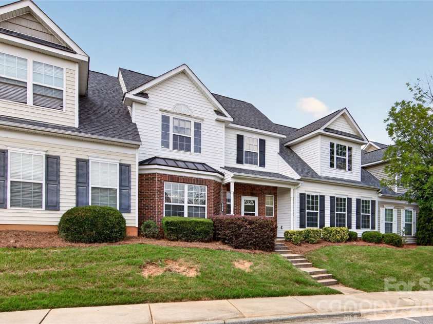 9907 Porta Ferry Drive, Charlotte, NC 28213.  MLS# CAR4408467, YatesRealty ID 42189. 