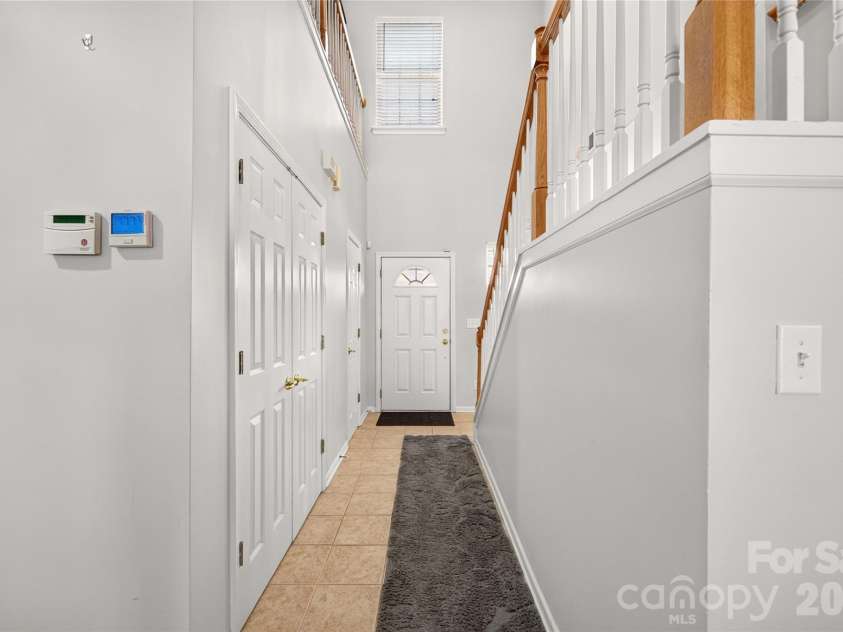 9907 Porta Ferry Drive, Charlotte, NC 28213.  MLS# CAR4408467, YatesRealty ID 42189. 