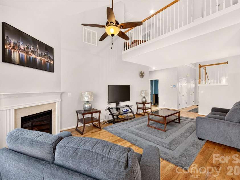 9907 Porta Ferry Drive, Charlotte, NC 28213.  MLS# CAR4408467, YatesRealty ID 42189. 