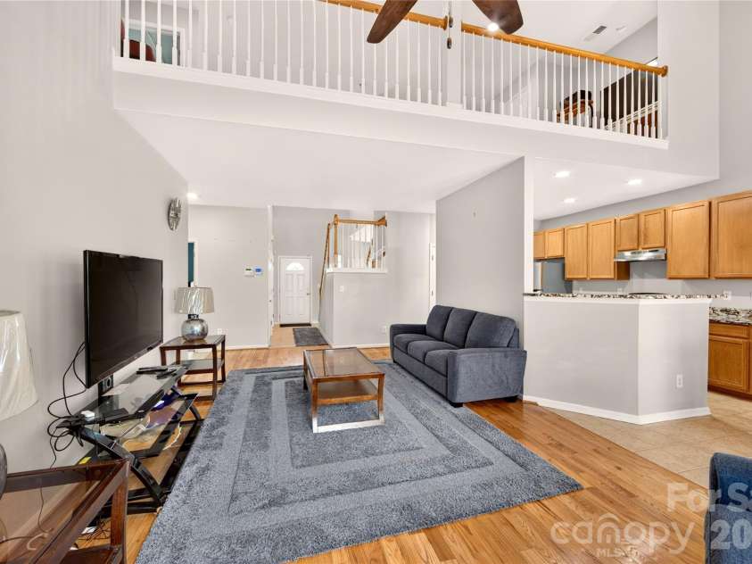 9907 Porta Ferry Drive, Charlotte, NC 28213.  MLS# CAR4408467, YatesRealty ID 42189. 