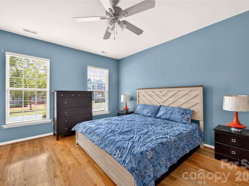 9907 Porta Ferry Drive, Charlotte, NC 28213.  MLS# CAR4408467, YatesRealty ID 42189. 