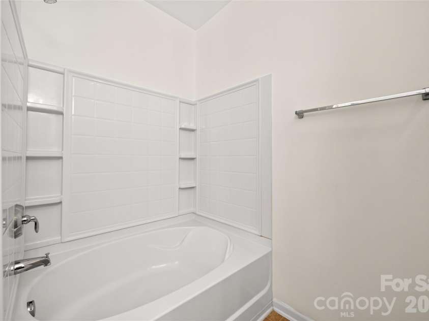 9907 Porta Ferry Drive, Charlotte, NC 28213.  MLS# CAR4408467, YatesRealty ID 42189. 
