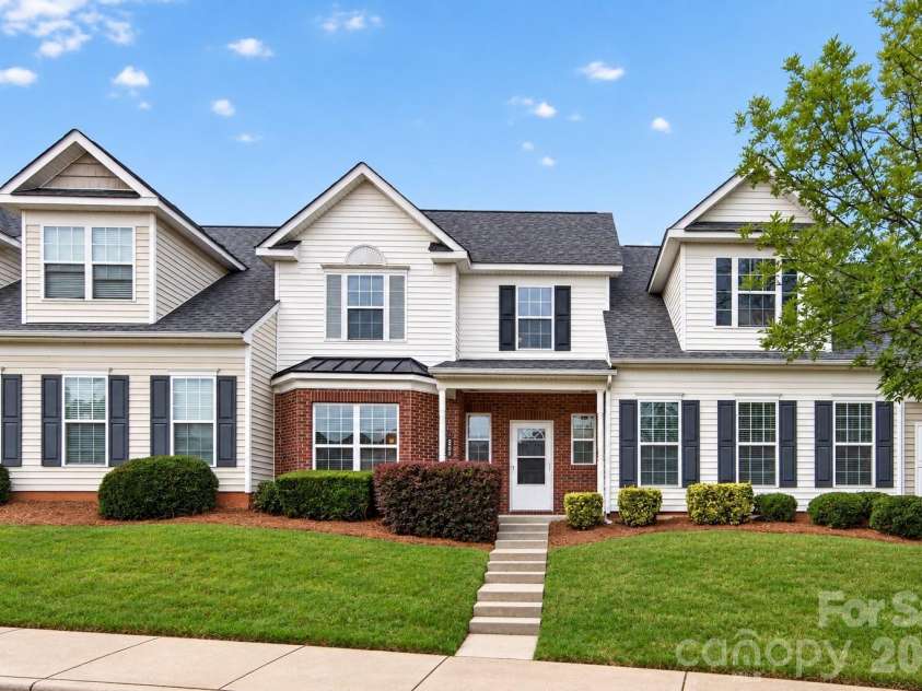 9907 Porta Ferry Drive, Charlotte, NC 28213.  MLS# CAR4408467, YatesRealty ID 42189. 