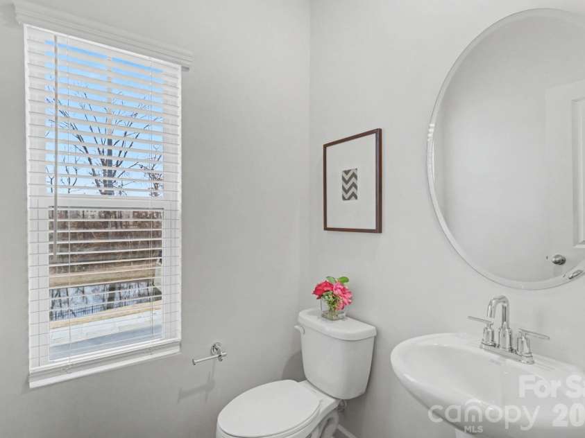 3537 Auburn Curb Road, Charlotte, NC 28217.  MLS# CAR4350906, YatesRealty ID 4219. 1/2 bath 2nd floor