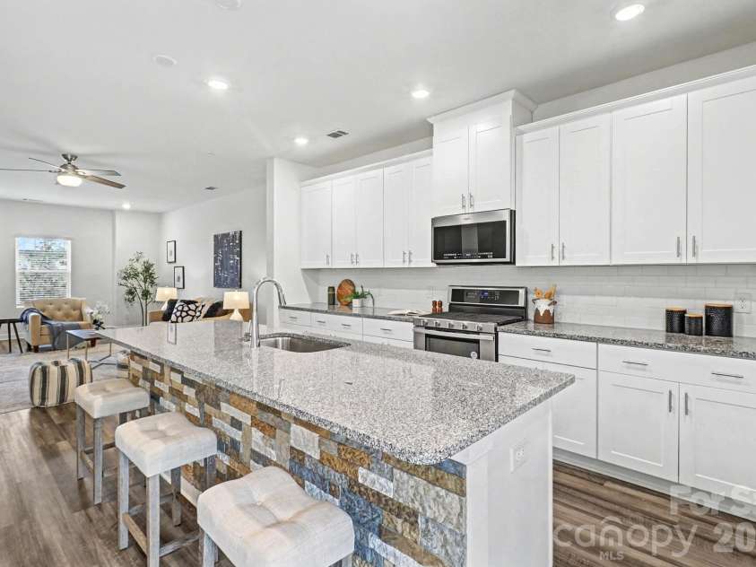 3537 Auburn Curb Road, Charlotte, NC 28217.  MLS# CAR4350906, YatesRealty ID 4219. 
