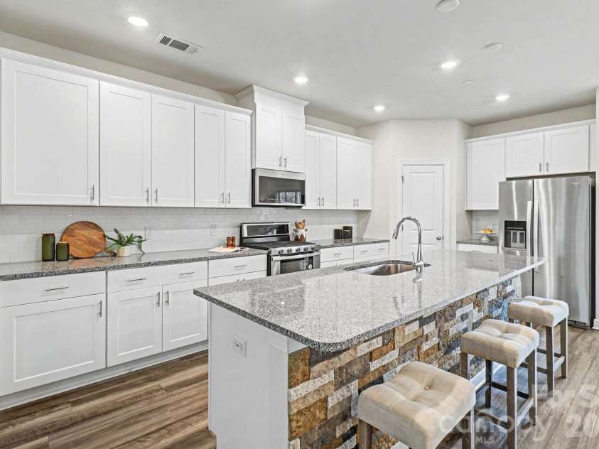 3537 Auburn Curb Road, Charlotte, NC 28217.  MLS# CAR4350906, YatesRealty ID 4219. 