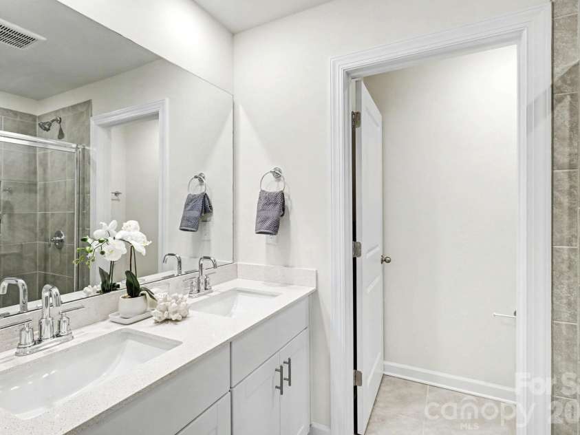 3537 Auburn Curb Road, Charlotte, NC 28217.  MLS# CAR4350906, YatesRealty ID 4219. 