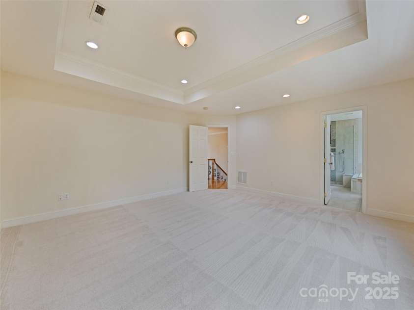 6 Dogwood Lane, Fletcher, NC 28732.  MLS# CAR4302762, YatesRealty ID 4219. 